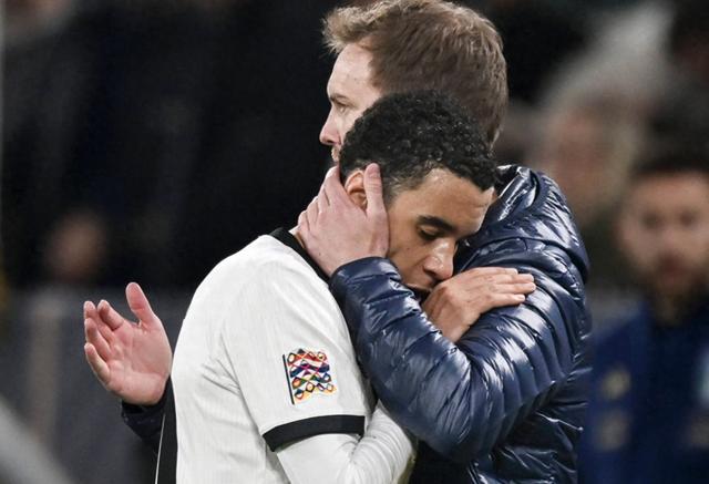 納格爾斯曼：穆西亞拉傷痛，德隊(duì)支持不減