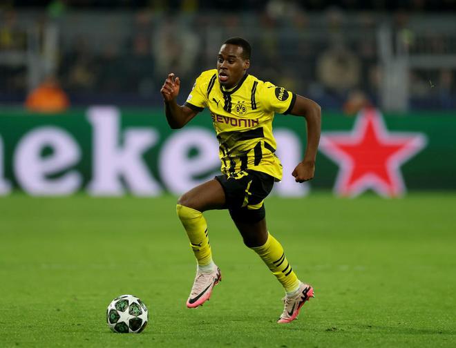 羅馬諾：利物浦求購(gòu)吉滕斯，已啟談判，切爾西競(jìng)爭(zhēng)在即。