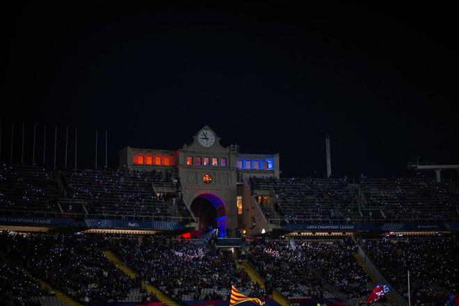 巴薩對(duì)決多特，現(xiàn)場(chǎng)觀眾達(dá)4.97萬(wàn)人