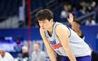 楊瀚森：NBA新星，有望成姚明或小約基奇，將受青睞并上場(chǎng)。