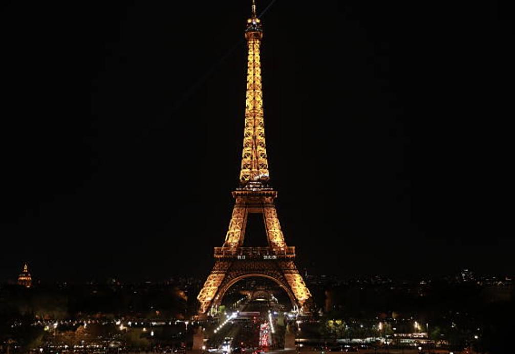 巴黎市長：當PSG球員在歐冠決賽中進球時，埃菲爾鐵塔將閃爍