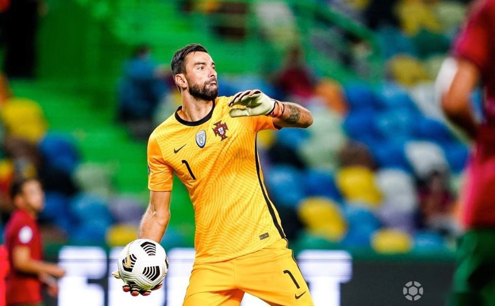 羅馬諾：帕特里西奧與艾因簽訂短期合同，并將隨隊(duì)征戰(zhàn)世俱杯