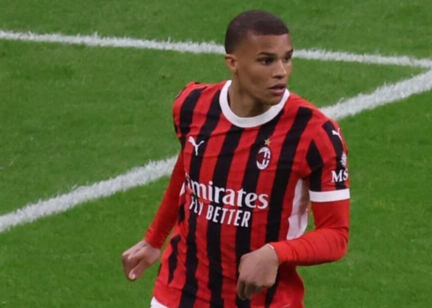 圖片報：佳夫是塔的替代者的熱門人選；塔佩即將加盟勒沃庫森