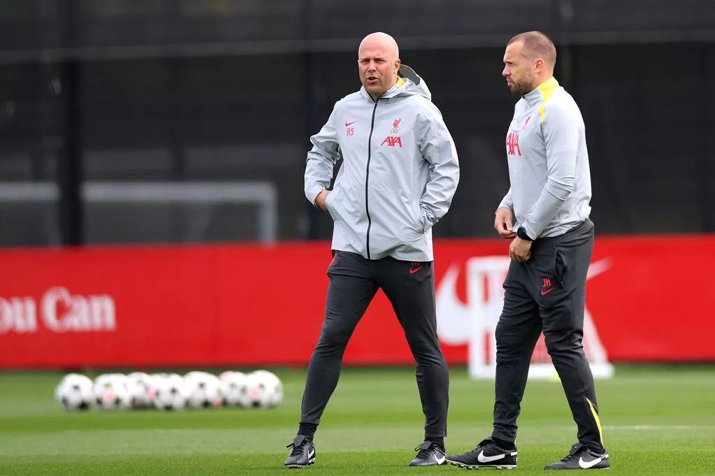 鏡報：斯洛特正在尋找新的助理教練，庫伊特等三人成候選