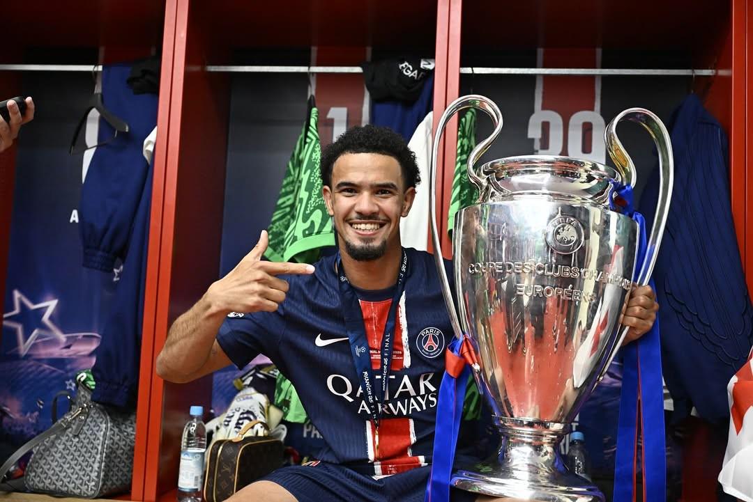 小埃梅里曬照：作為巴黎本土球員，很自豪把歐冠獎杯帶回家