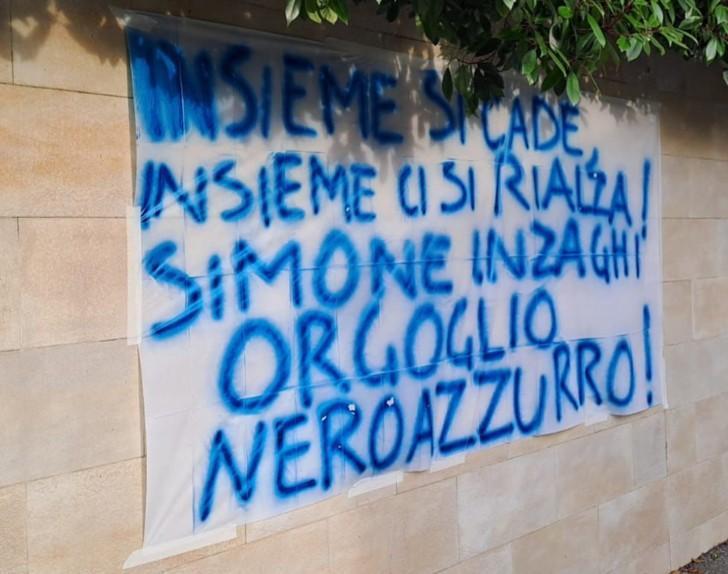 意媒：小因扎吉家鄉(xiāng)現(xiàn)橫幅支持，球迷盼其留任國(guó)米
