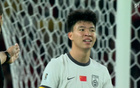 王大雷淚目，國足失利，19歲新星或?yàn)橄Ｍ? /> </a>
            <div   id=