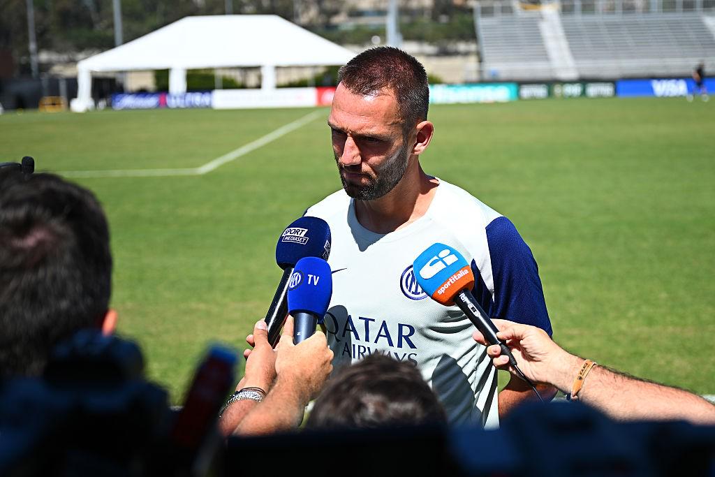 德弗賴：球隊正努力把歐冠失利拋在腦后；齊沃能教給我們很多