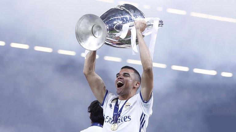 克拉滕伯格：佩佩是我心中最佳中衛(wèi)，盡管他有時(shí)會顯得很兇悍