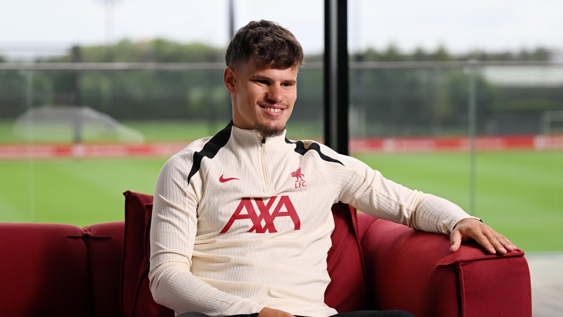 凱爾凱茲：很榮幸能為英格蘭最大俱樂(lè)部踢球；我很喜歡羅伯遜