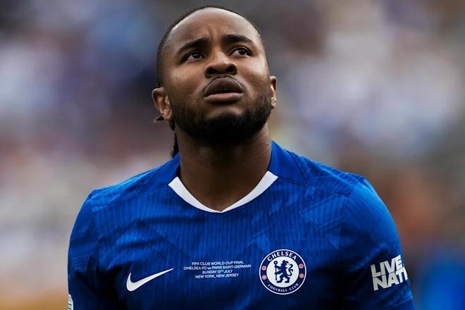 切爾西降售恩昆庫，引西蒙斯，英德多隊競購