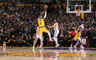 NBA賽季經(jīng)典：詹皇得分王，巴特勒率隊(duì)逆襲