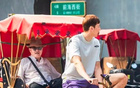 周琦蹬三輪拉客，2米17中鋒副業(yè)曝光，網(wǎng)友熱議其退役計(jì)劃。