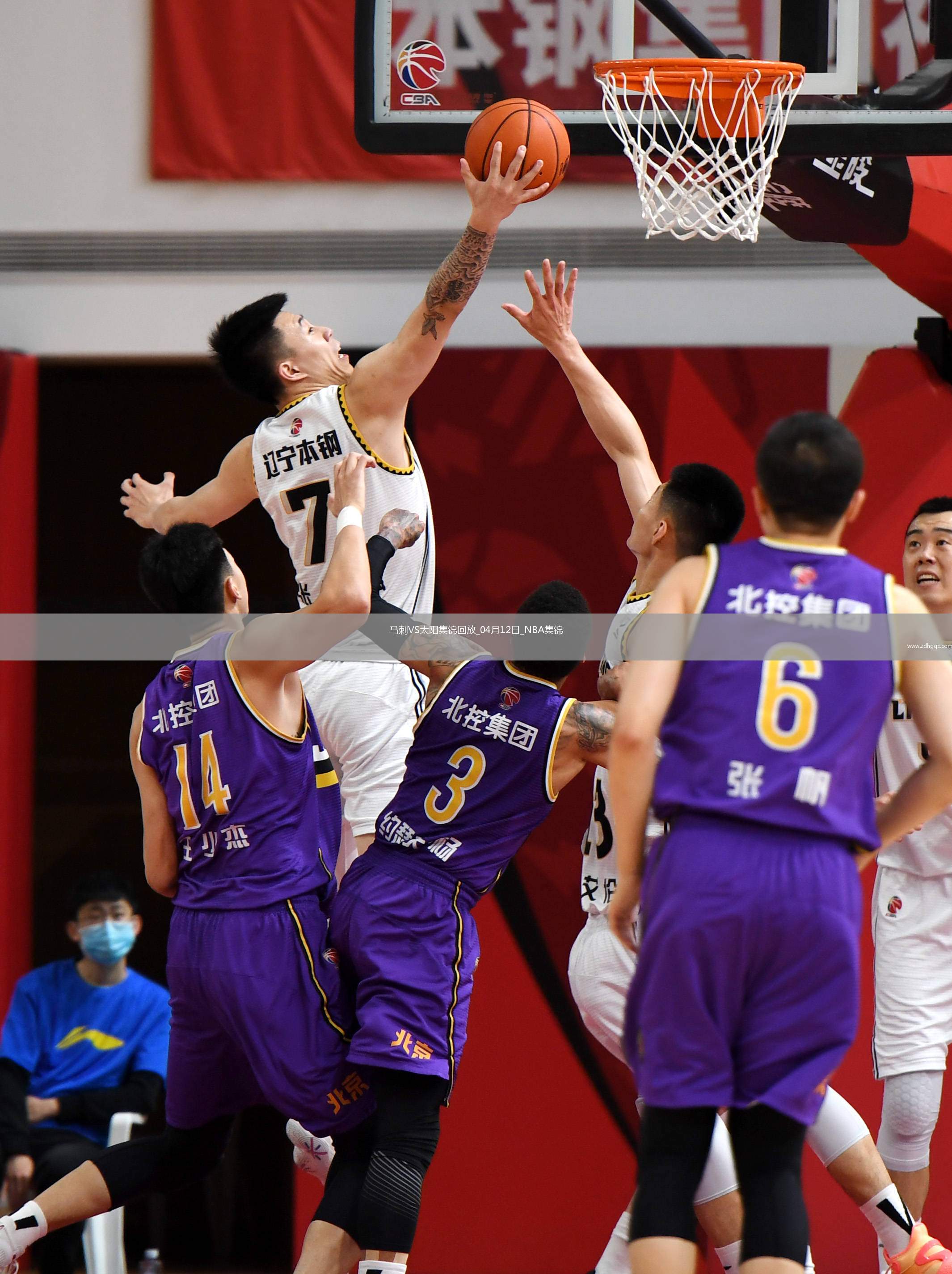 04月12日NBA常規(guī)賽 馬刺 - 太陽精彩鏡頭